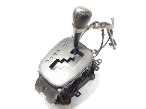 Used Gear lever TOYOTA YARIS (_P13_) 1.5 Hybrid (NHP130_, NHP130) (101 hp) 12903671