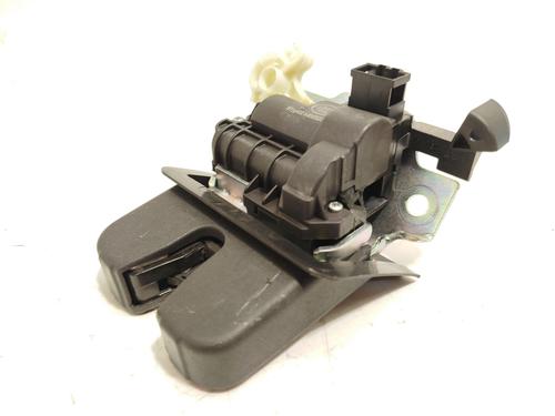 Used Tailgate lock VW TOURAN (5T1) 2.0 TDI (150 hp) 32451344