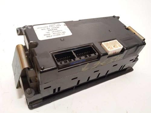 Climate control LAND ROVER DISCOVERY II (L318) 2.5 Td5 4x4 | BP8597138I5