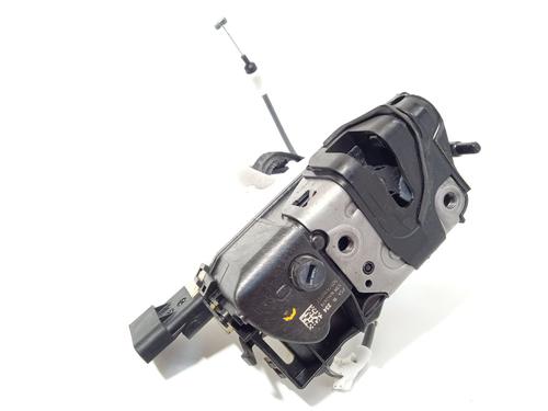 front-right-lock-peugeot-3008-ii-suv-mc_-mr_-mj_-m4_-2016-23106606 main image