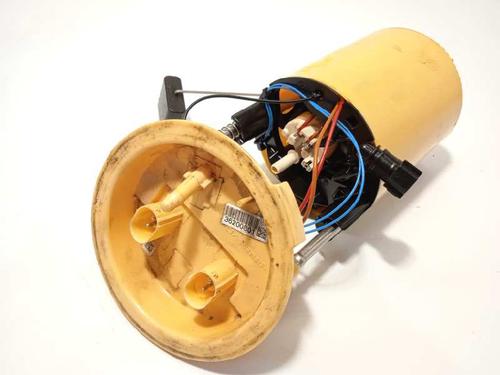 Used Fuel pump BMW 1 (E87) 120 d (177 hp) 8927332