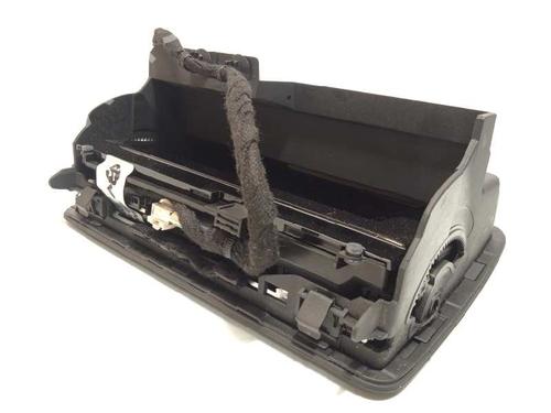 Display monitor AUDI Q3 (8UB, 8UG) 2.0 TDI | BP8243738C48 