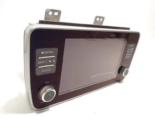 Used Radio Radio NISSAN LEAF (ZE1) Electric (218 hp) 10077623 10077623