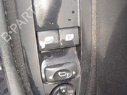 Radio PEUGEOT 208 I (CA_, CC_) 1.2 VTI 82 | BP8209603E6 