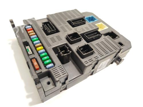 Used Fuse box PEUGEOT 207 (WA_, WC_) 1.6 HDi (90 hp) 31448373