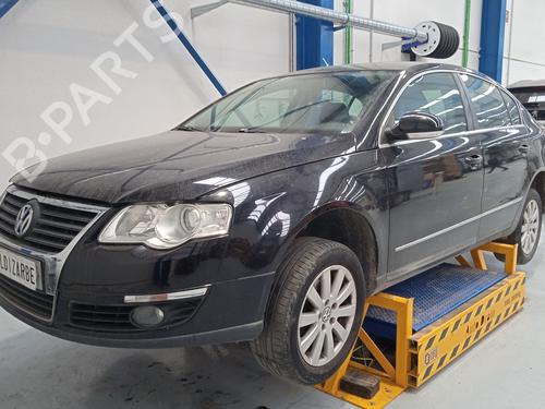 Right headlight VW PASSAT B6 (3C2) 2.0 TDI 16V | BP35756735C29  - Image 6