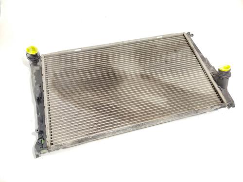 Used Water radiator Water radiator 21285993 21285993