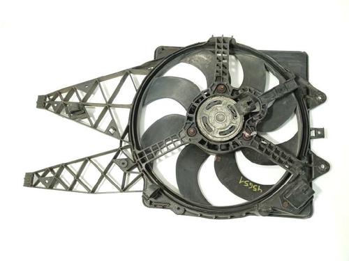 Used Radiator fan Radiator fan FIAT GRANDE PUNTO (199_) 1.3 D Multijet (199.AXD11, 199.AXD1A, 199.AXD1B,... (90 hp) 8249223 8249223