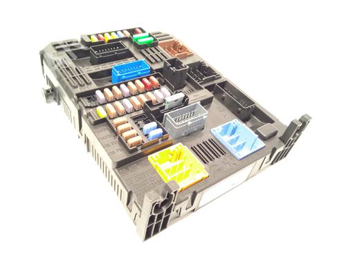 Used Fuse box Fuse box PEUGEOT 3008 II SUV (MC_, MR_, MJ_, M4_) 1.2 THP/ PureTech 130 (MRHNSM, MRHNSU, MRHNSJ, MRHNYW,... (131 hp) 21176216 21176216