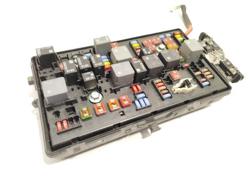 Used Fuse box Fuse box 31975671 31975671