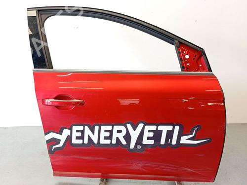 right-front-door-renault-megane-iv-hatchback-b9amn_-2015-38016942 main image