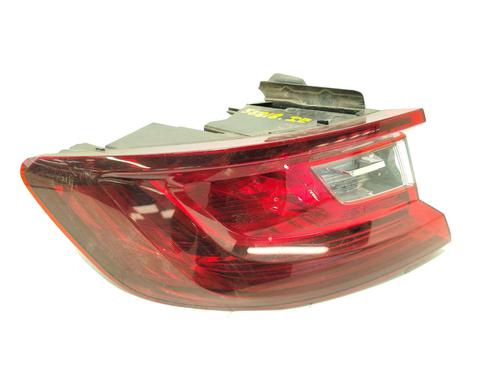 left-taillight-renault-megane-iv-hatchback-b9amn_-2015-37697697 main image