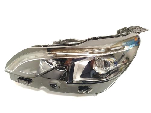 Used Left headlight PEUGEOT 3008 II SUV (MC_, MR_, MJ_, M4_) 1.2 THP/ PureTech 130 (MRHNSM, MRHNSU, MRHNSJ, MRHNYW,... (131 hp) 29113747