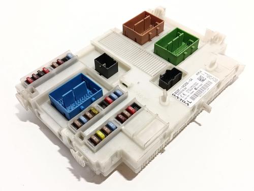 Used Fuse box Fuse box VOLVO S60 II (134) D3 (163 hp) 34006637 34006637