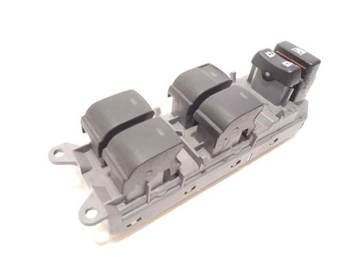 Used Left front window switch TOYOTA AURIS (_E18_) 1.6 D4-D (WWE185_) (112 hp) 17678557