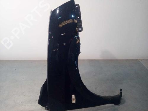 Used Right front fenders Right front fenders 4944380 4944380