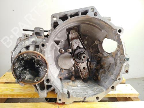 Used Gearbox VW TOURAN (5T1) 1.6 TDI (115 hp) 25627597