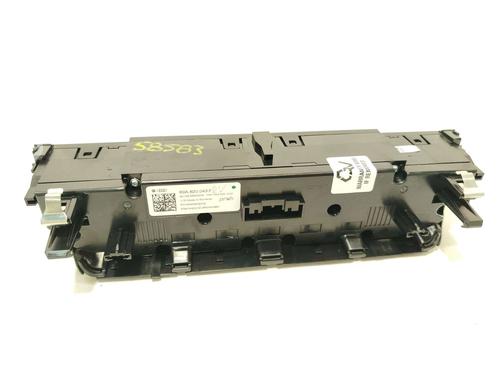 Climate control AUDI A3 Sportback (8YA, 8YF) 35 TDI | BP37667615I5 - Image 4