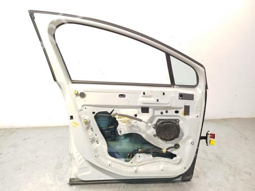 Left front door PEUGEOT 5008 (0U_, 0E_) 1.6 HDi | BP22729557C2 