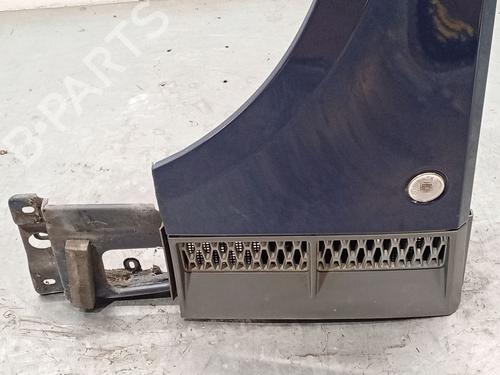 Kotflügel links vorne LAND ROVER RANGE ROVER III (L322) 3.0 D 4x4 | BP30638782C41