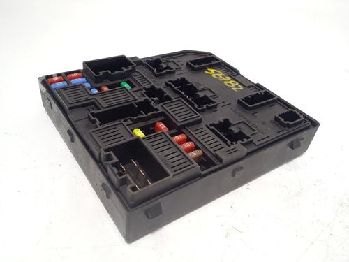 Sikringsdose NISSAN QASHQAI II (J11, J11_) 1.6 dCi ALL MODE 4x4-i | BP29568125E1