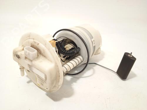 Used Fuel pump RENAULT TWINGO II (CN0_) 1.2 16V (CN04, CN0B) (75 hp) 28183956