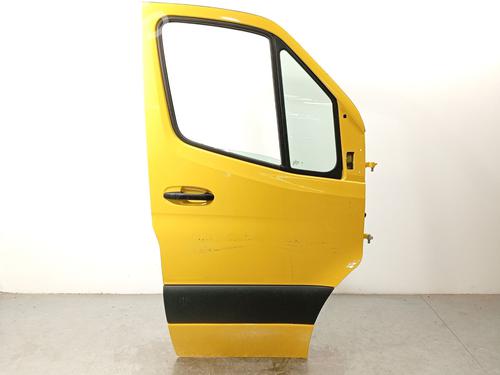 Porta frente direita MERCEDES-BENZ SPRINTER 4-t Van (B907, B910) 419 CDI RWD (907.643, 907.645, 907.647) (190 hp) 32340604