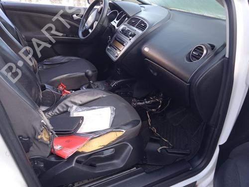 Left front door SEAT ALTEA XL (5P5, 5P8) 1.6 TDI | BP29629192C2 