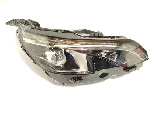 Used Right headlight PEUGEOT 3008 II SUV (MC_, MR_, MJ_, M4_) 1.2 THP/ PureTech 130 (MRHNSM, MRHNSU, MRHNSJ, MRHNYW,... (131 hp) 29334253