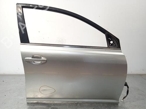 Used Right front door TOYOTA AVENSIS (_T25_) 2.2 D-4D (ADT251_, ADT251R) (150 hp) 18723896