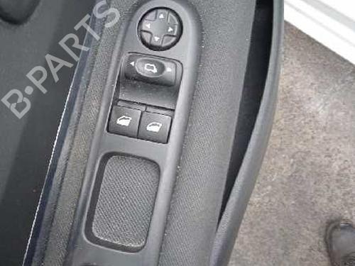 AC radiator PEUGEOT 5008 (0U_, 0E_) 1.6 HDi | BP7657383M32