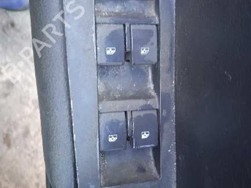Fuse box CHEVROLET CAPTIVA (C100, C140) 2.0 D 4WD | BP16549896E1  - Image 18