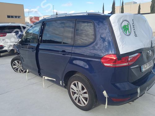 Gear lever VW TOURAN (5T1) 2.0 TDI | BP32451351M90 