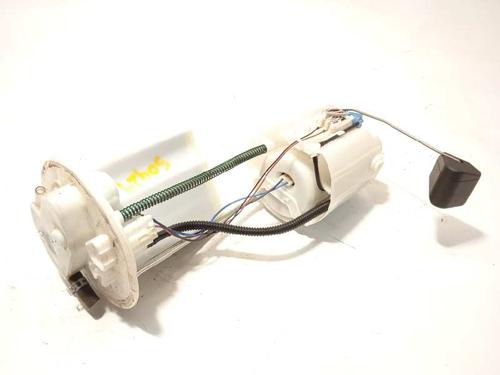 Used Fuel pump Fuel pump TOYOTA YARIS (_P13_) 1.5 Hybrid (NHP130_, NHP130) (101 hp) 13101824 13101824