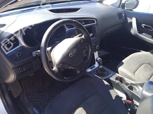 Left front driveshaft KIA CEE'D Sportswagon (JD) 1.6 CRDi 136 | BP15588228M38 