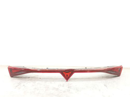 Luce centrale posteriore CUPRA LEON Sportstourer (KL8, KU8, KUD) 1.5 eTSI (150 hp) 31850983