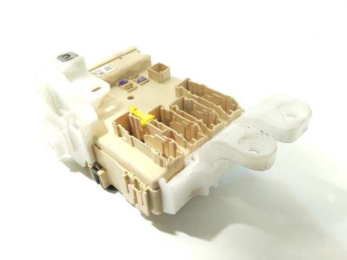 Used Fuse box Fuse box TOYOTA AURIS (_E18_) 1.8 Hybrid (ZWE186_, ZWE186R) (136 hp) 8305073 8305073