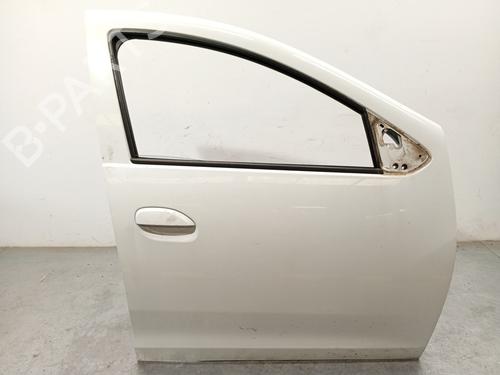 right-front-door-dacia-sandero-ii-2012-33035903 main image