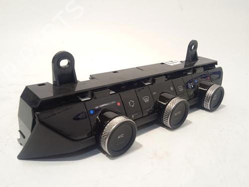 Used Climate control CITROËN C4 III (BA_, BB_, BC_) 1.2 PureTech 130 (BAHNSA, BAHNSB) (130 hp) 26040414