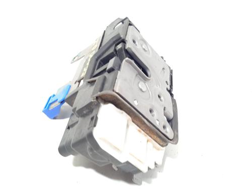 serrure-avant-gauche-lynk-co-01-2017-27567385 main image