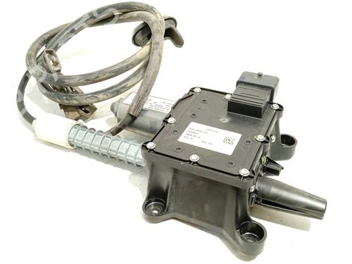Electric handbrake CITROËN C4 Grand Picasso I (UA_) 1.6 HDi | BP28727743E5 