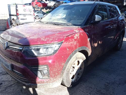 Right headlight SSANGYONG TIVOLI 1.2 | BP26502995C29