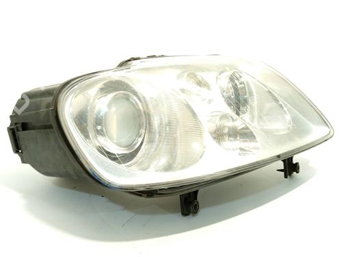 Right headlight VW TOURAN (1T1, 1T2) 2.0 TDI 16V | BP25764859C29 