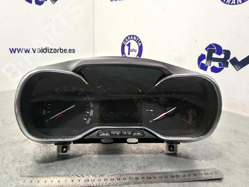Used Instrument cluster CITROËN C3 III (SX) 1.2 VTi 82 (82 hp) 4618802