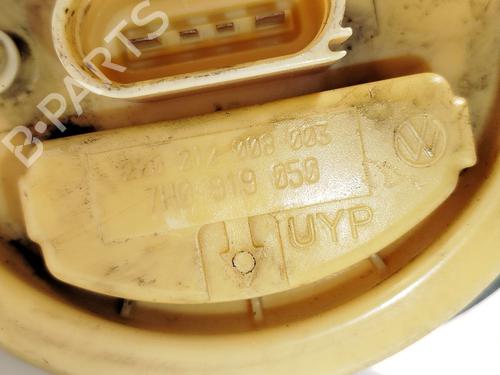 Fuel pump VW TRANSPORTER T5 Van (7HA, 7HH, 7EA, 7EH) 2.5 TDI | BP31089379M76 