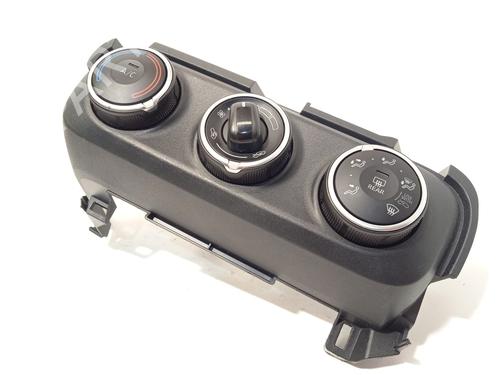 Used Climate control TOYOTA YARIS (_P21_, _PA1_, _PH1_) 1.5 (MXPA11) (125 hp) 23883921