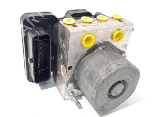Used ABS pump NISSAN QASHQAI II (J11, J11_) 1.3 DIG-T (140 hp) 28114430