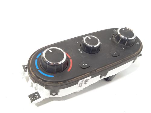 climate-control-iveco-daily-vi-van-2014-28110917 main image