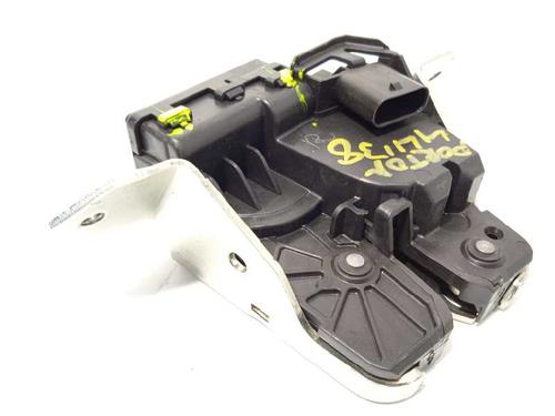 tailgate-lock-mercedes-benz-cla-shooting-brake-x117-cla-220-d-117903-a0997400000-0997400000-2015-2016-2017-2018-2019-7182015 main image