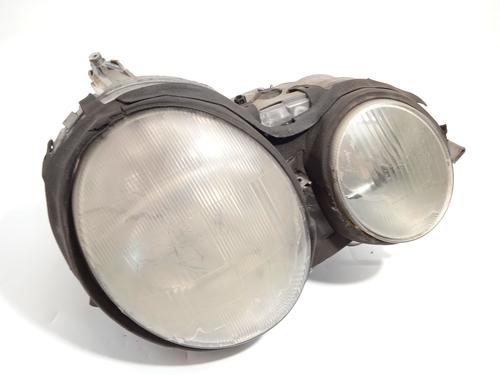 Used Right headlight MERCEDES-BENZ E-CLASS (W210) E 280 (210.063) (204 hp) 18146537